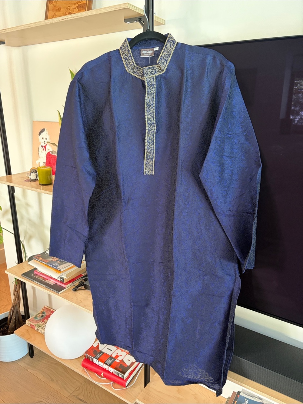 Men's Embroidered Collar Casual Button-Down Shirt - Navy Blue